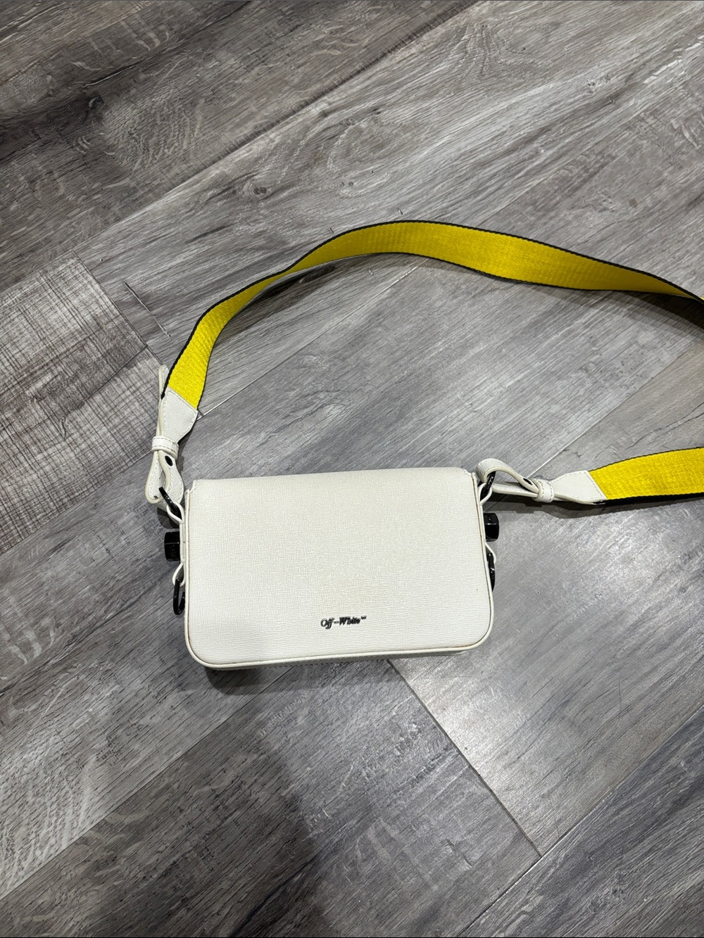 Off-White Mini Leather Binder Clip Bag - Picture 4 of 6